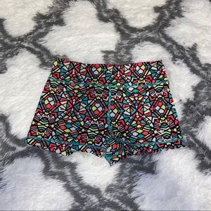 Geometric Patterned Athletic Shorts